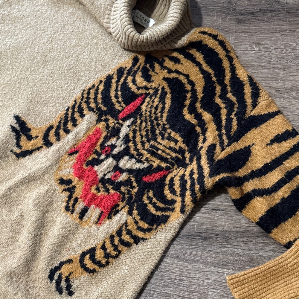 Unique dragon sweater ❤️ - Picture 3 of 7
